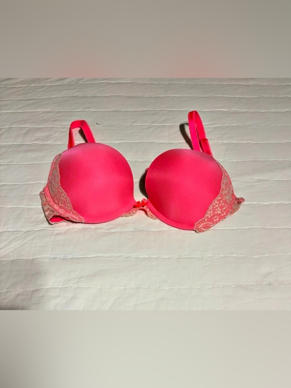 Victoria’s Secret Dream Angels Push-Up Bra 34D Pink Lace